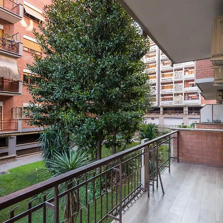 Super Comfort Pisino Street