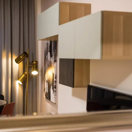 Super Comfort Pisino Street Rome