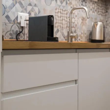 Super Comfort Pisino Street Apartment *