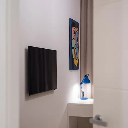 Super Comfort Pisino Street Apartment
