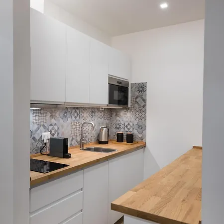 Super Comfort Pisino Street Rome